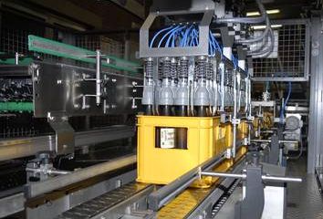 Conditionnement des bouteilles en casiers